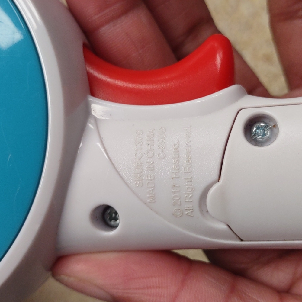 2017 Hasbro Bop It Coordination Maker Electronic Challenge Party Game - Picture 11 of 12